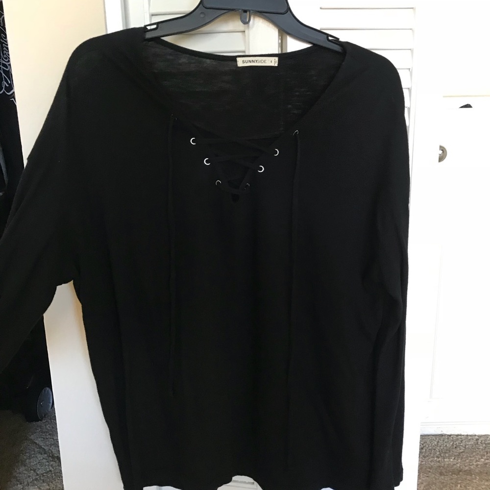 Sunny side lace up long sleeve size small